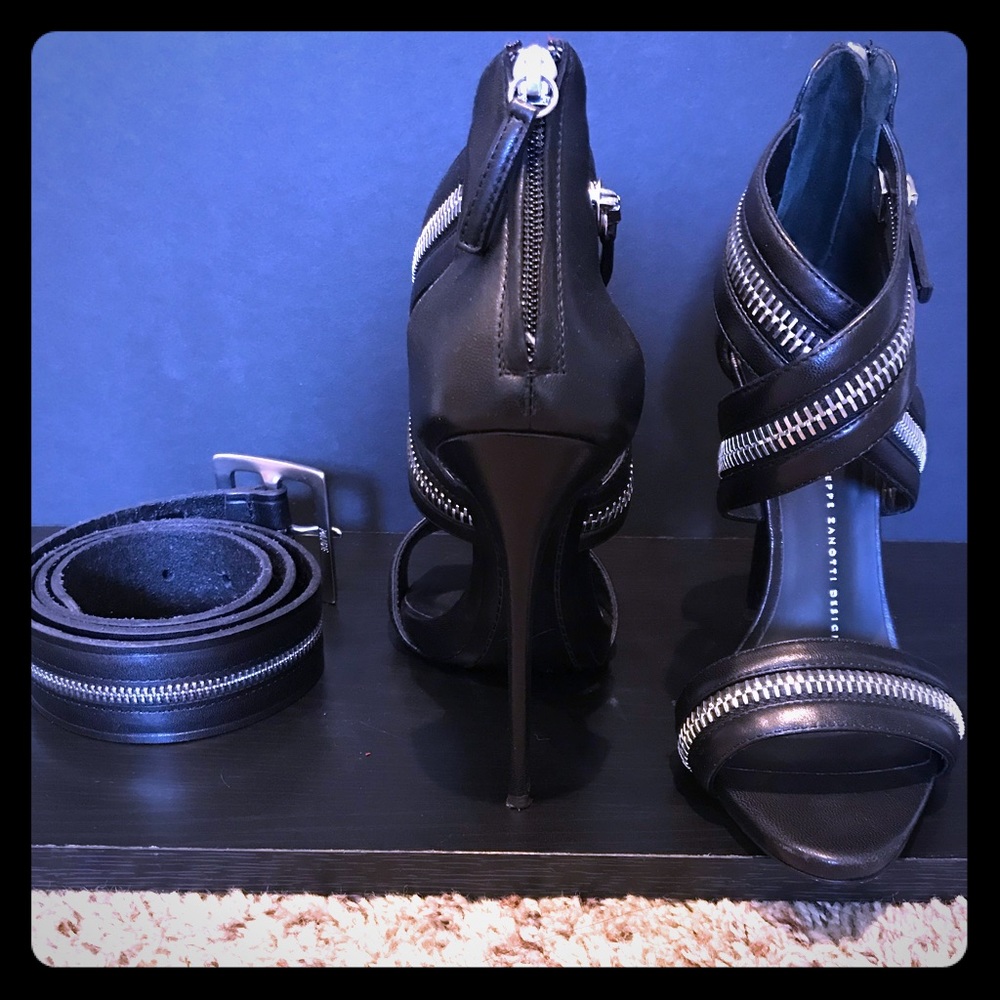 Sexy black leather zipper sandals